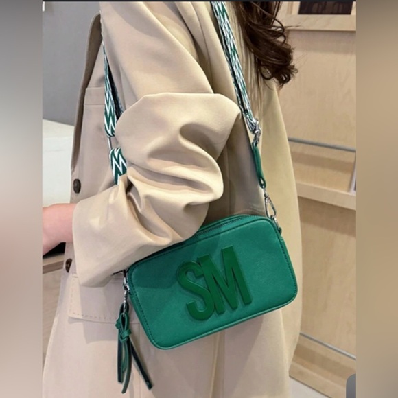 Green Camera Bag with SM Letters | Small Square PU Leather Crossbody | New - Picture 6 of 6